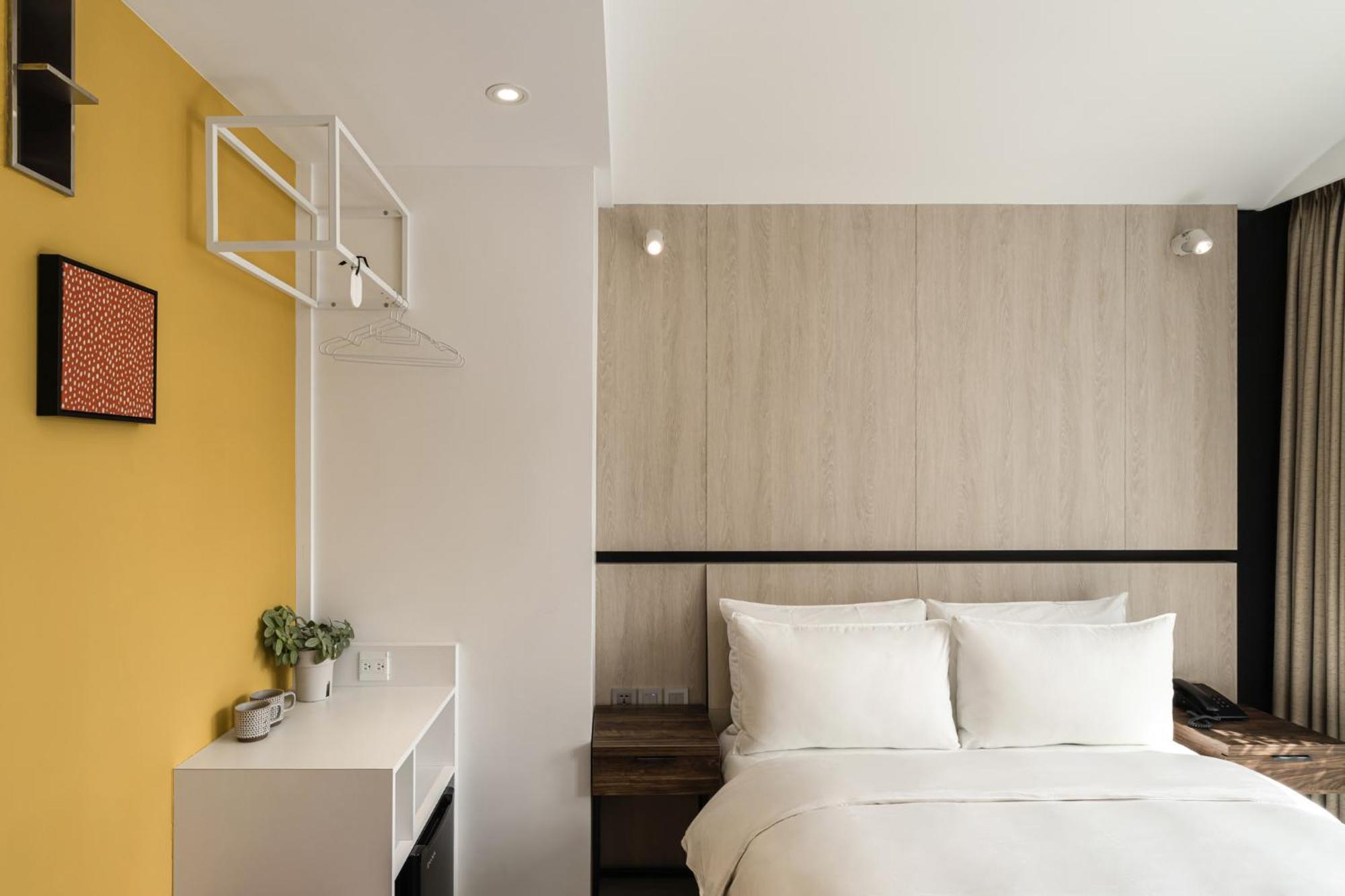 1Li7E Hotel Taichung Exterior photo